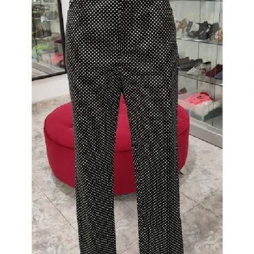 pantalón lunares