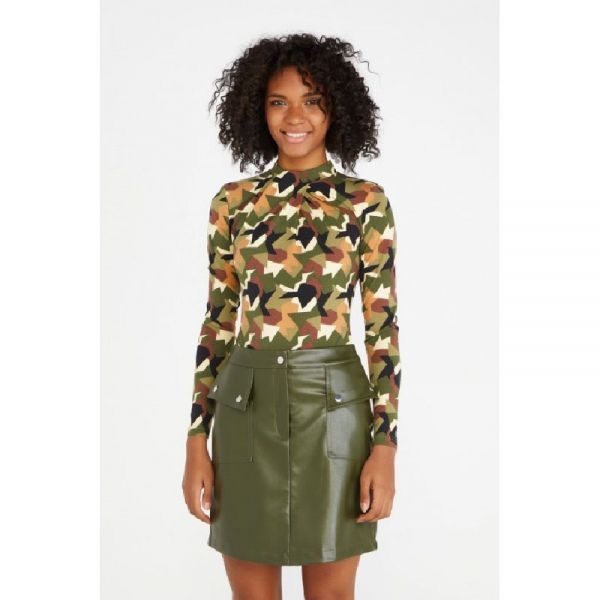 Camo bodysuit5