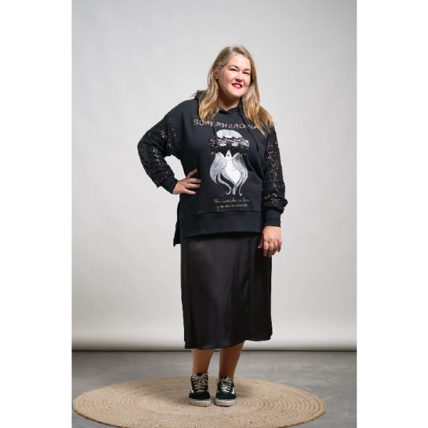 Sudadera Superheroína3
