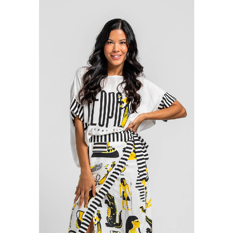Blusa De Corte Cuadrado La Faraona1