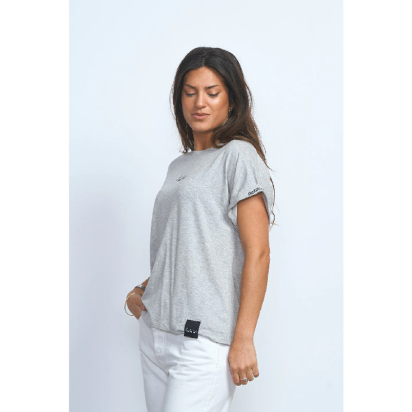 camiseta básica gris2