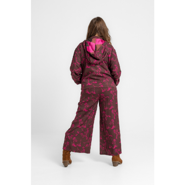 Chaqueta capucha flowing2